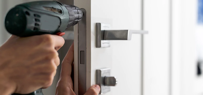 Locksmith For Lock Replacement Near Me in Fort Myers